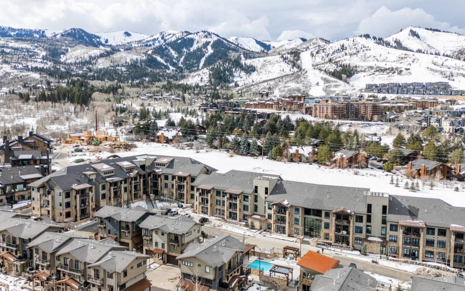 Luxury Vacation Rentals in Canyons Village